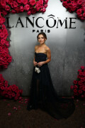 DanielleCampbell_LancomexVogue_Set1_November302017-125dc99538dc82e94a