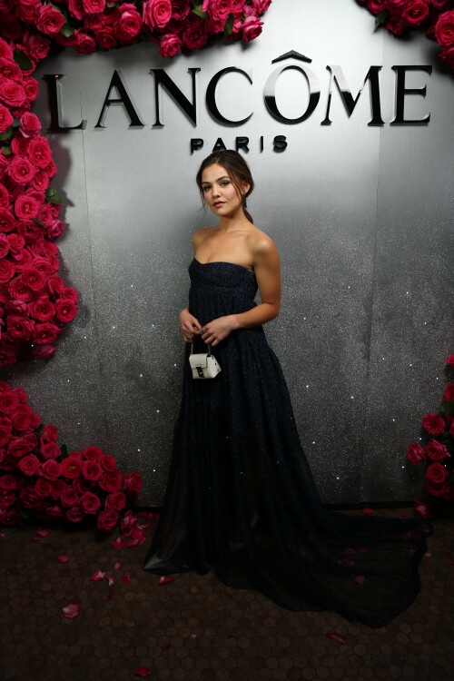 DanielleCampbell_LancomexVogue_Set1_November302017-272561cae6cbda0509.jpeg