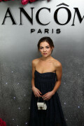 DanielleCampbell_LancomexVogue_Set1_November302017-5b2f62be49126de33