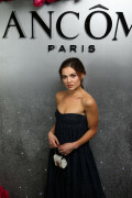 DanielleCampbell_LancomexVogue_Set1_November302017-62917d314f11e2873