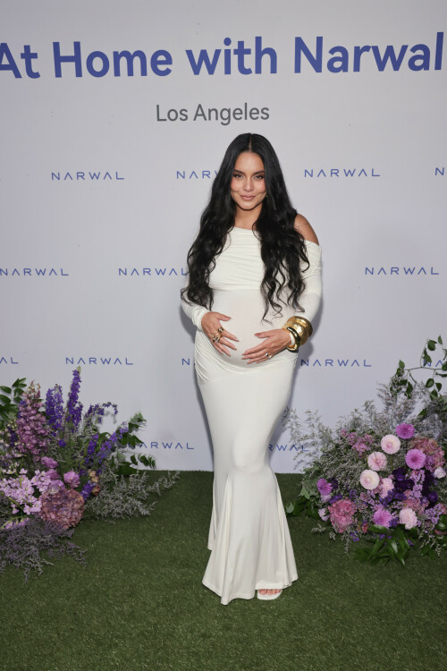 VanessaHudgens_August212025_-101bc4e407a4badcd64.jpeg