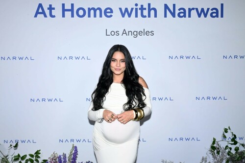 VanessaHudgens_August212025_-52c66c41317d0f24eb.jpeg