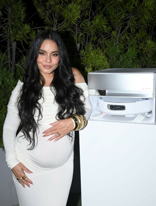 VanessaHudgens_August212025_-5629bdbbae2ce7bf16.jpeg