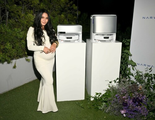 VanessaHudgens_August212025_-79bcd01872c1d1e635.jpeg