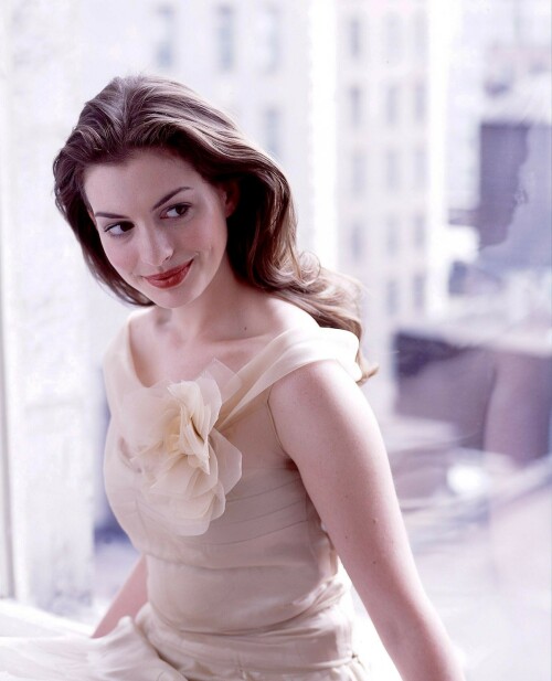 AnneHathaway_BobFrame_Photoshoot_2001_15_a8e71127bfb39462