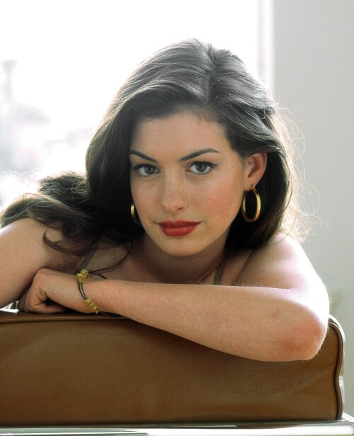 AnneHathaway_BobFrame_Photoshoot_2001_23_7892a1cbd324691e