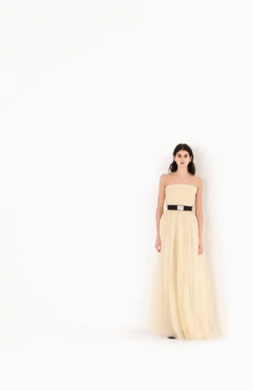 KaiaGerber_2025_Givenchy_HQpicsSpace_12_8f242bbce2d89daf.gif