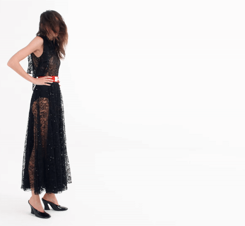 KaiaGerber_2025_Givenchy_HQpicsSpace_9_031d778e40f88709.gif