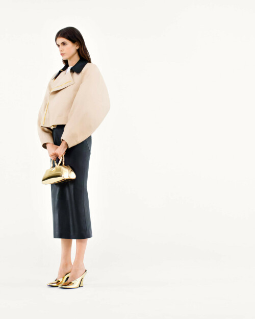 KaiaGerber_Givenchy_FallWinter_2025_4_74c5fb7bbb13dee5.jpeg
