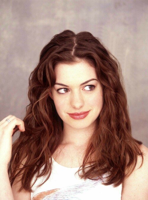 AnneHathaway_1999_HowardRosenberg_Photoshoot_5_7afc5a879354fa89.jpeg