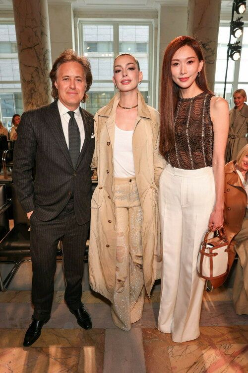 AnneHathaway_RalphLauren_Fall2025_April172025_21_bfd63d22004a6a43.jpeg
