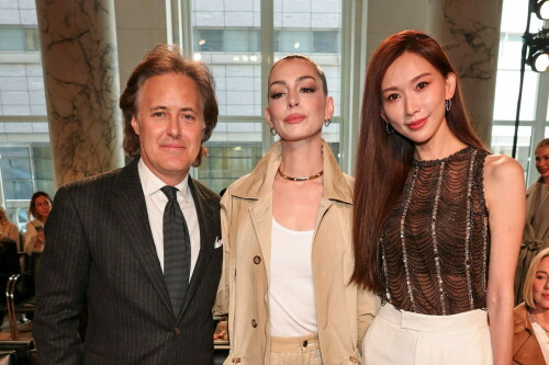 AnneHathaway_RalphLauren_Fall2025_April172025_2_1247c94e44730ae2.jpeg