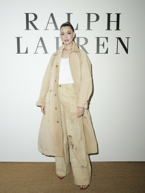 AnneHathaway_RalphLauren_Fall2025_April172025_34_6187c346c3ca6399.jpeg