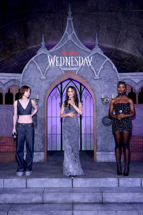 EmmaMyers_Wednesday_GraveyardGala_NYC_August282025_40_95ed5868113a1fe2