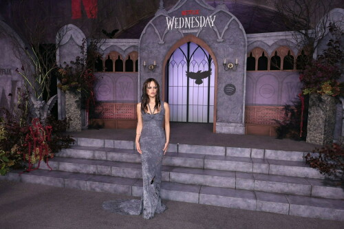 JennaOrtega_Wednesday_GraveyardGala-_August282025_101_96a429b64d6d760a