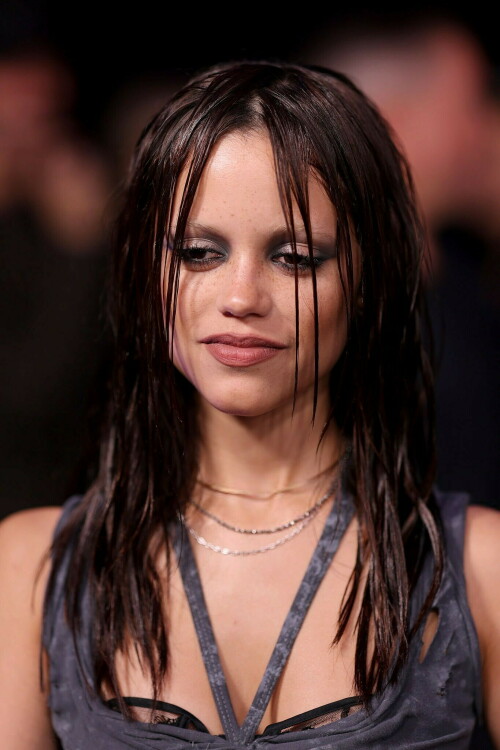 JennaOrtega_Wednesday_GraveyardGala-_August282025_93_ba1a574b1297eea4
