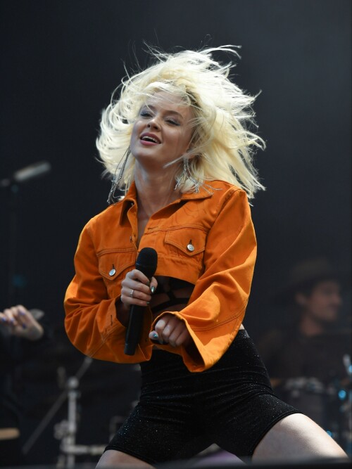ZaraLarsson_September22018_33df88e64656ede3c8.jpeg