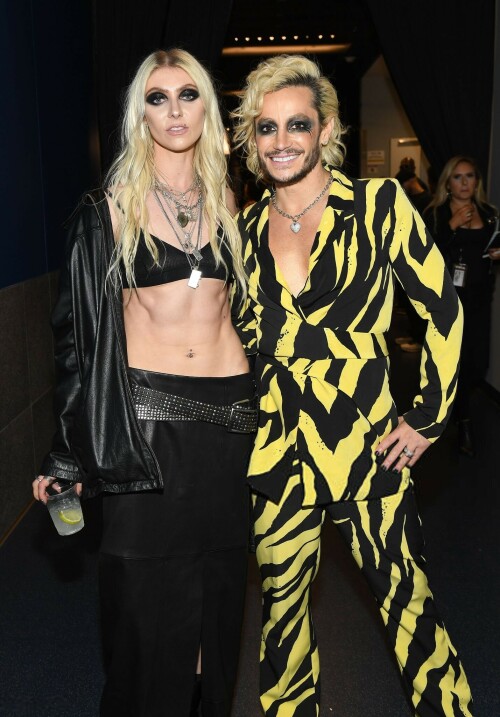 TaylorMomsen_2025VMAs_52_b1f7984c6f74f358.jpeg
