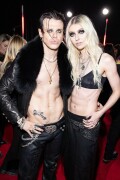TaylorMomsen_2025VMAs_54_fb31bc03f1f8106f