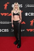 TaylorMomsen_2025VMAs_6_aa68fa91d76067c5