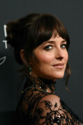 DakotaJohnson_CaringForWomen_NYC_September112025_65_405cbdc14518f8fc