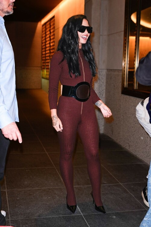 DemiLovato_BrownJumpsuit_September162025_1_6757ba283fce2d0f.jpeg