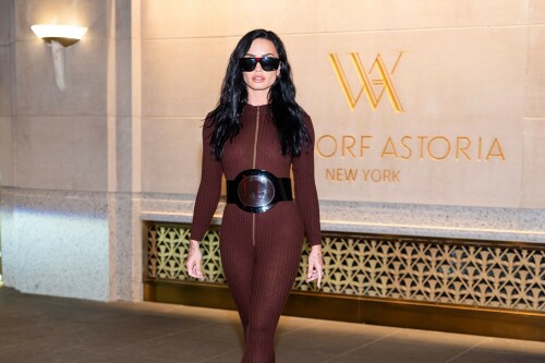 DemiLovato_BrownJumpsuit_September162025_9_dc0c4751b735610a.jpeg