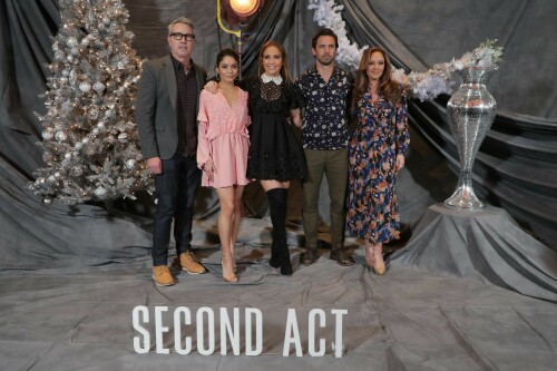 LeahRemini_SecondAct_December92018_34b03b8488cf812b83.jpeg