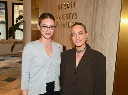 LiliReinhart_September182025_6_7524805a282eaf96.jpeg