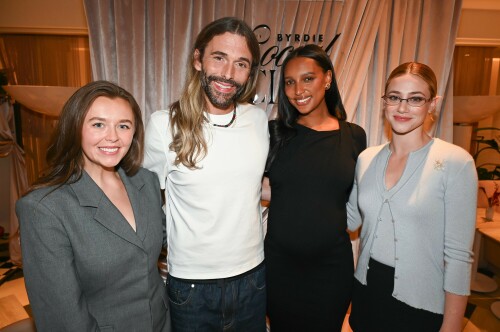 LiliReinhart_September182025_8_319b800464bbaa3b.jpeg
