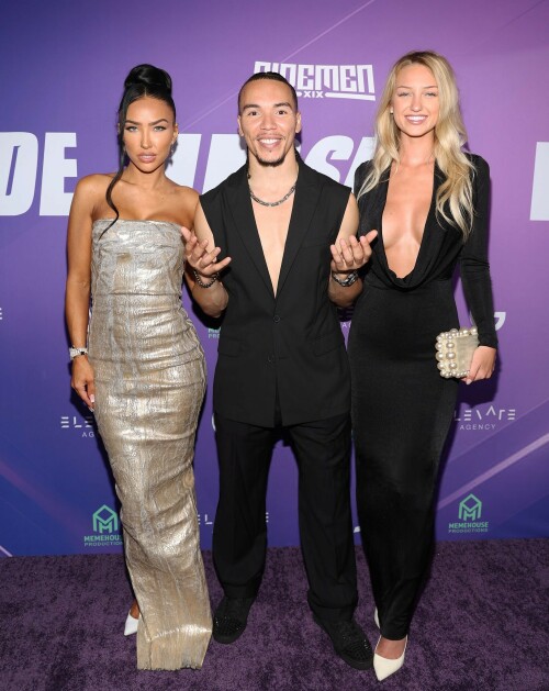 SydneyThomas_CastParty_September212025_18_4c41807fce1cd545.jpeg