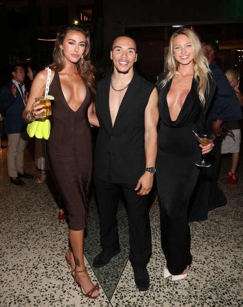 SydneyThomas_CastParty_September212025_22_0709247978b94ec5.jpeg