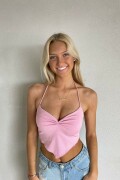 SydneyThomas_April2022_PinkCropTop-4dfb6d4e75a33b353
