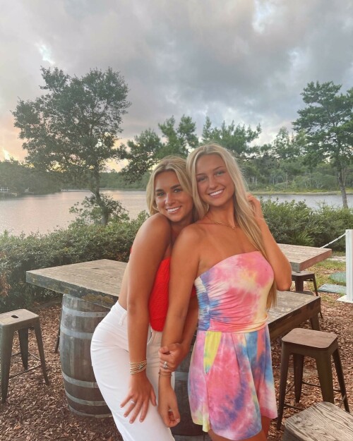 SydneyThomas_July2022-123fd50cb3db1ee16.jpeg
