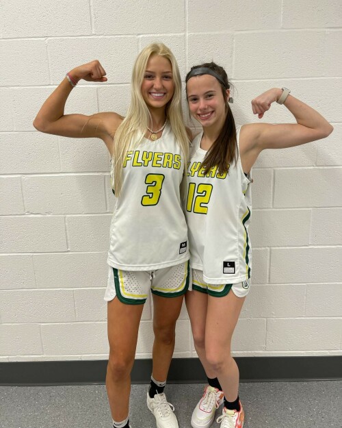 SydneyThomas_March2022-47d01294a91a9296e.jpeg