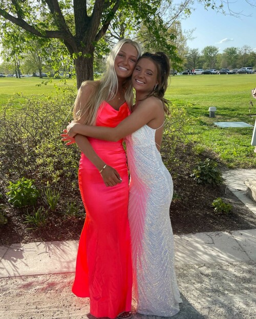 SydneyThomas_May2022_Prom_2-50ba2f6bee301b774.jpeg
