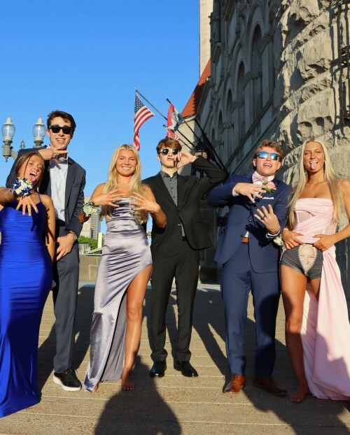 SydneyThomas_May2022_Prom_3-3d930801aa400c510.jpeg