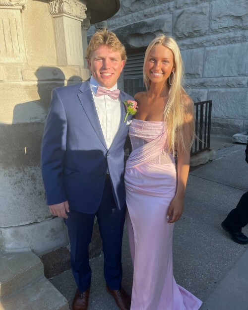 SydneyThomas_May2022_Prom_3-4ce4efffeb241543b.jpeg