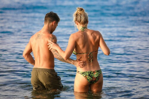 Gemma-Atkinson-Bikini-Photoshoot-July2018-60cfa2f52048434f9.jpeg