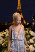 Rose_SaintLaurentShow_September292025_Gifs-6998a189f26c9244c