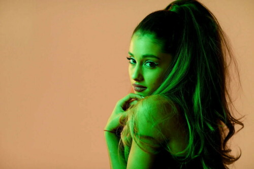 ArianaGrande_Billboard_Photoshoot2014_12c8850fc471cfb168