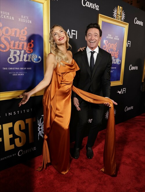 KateHudson_October262025_AFIFest_SongSungBluePremiere_1_2bdf0b6a8eed4eec.jpeg