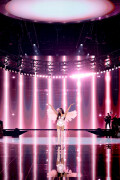 MadisonBeer_VictoriasSecretShow_OnStage_October152025_92_242ccb14bf48079e