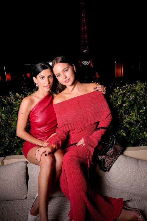 Kosty555-00082f01066e9e44ed84