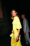 GigiHadid_GoldenHeartAwards_October252025_54_93aaf576afc36408