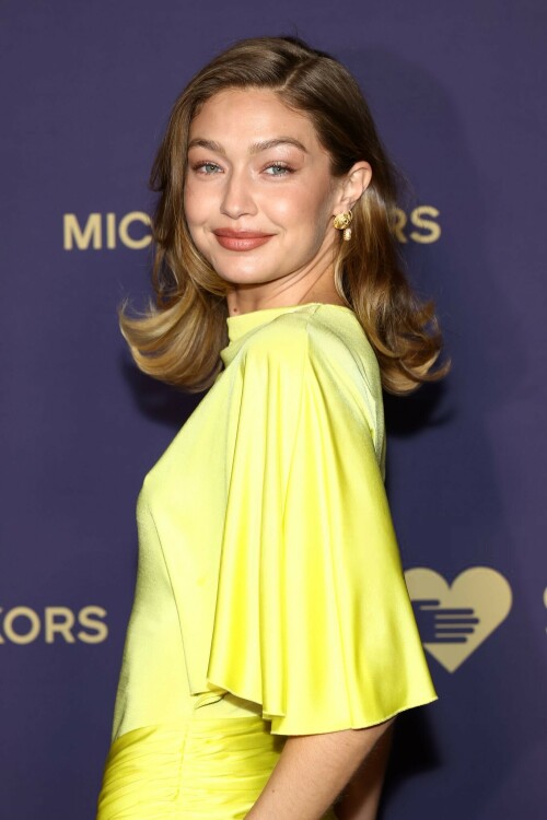 GigiHadid_GoldenHeartAwards_October252025_9_79c1f5ccba962516.jpeg
