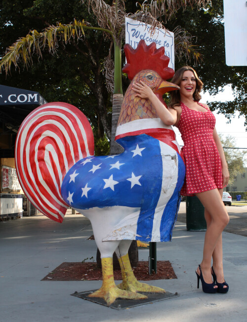 KellyBrook_NewLookPhotoshoot_Miami_February42013_154_c05fb9e247ef30ee.jpeg