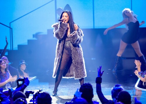DemiLovato_December312025_Performing_32_f51390c553c69198.jpeg