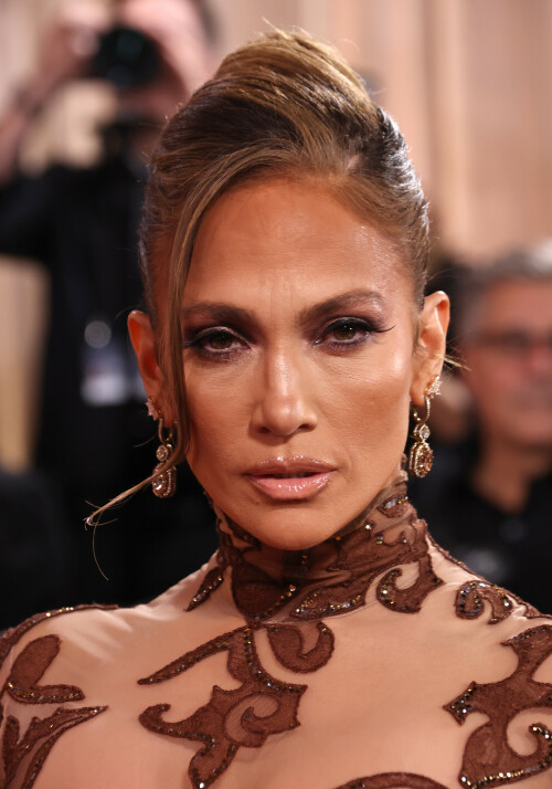 JenniferLopez_2026GokldenGlobesAwards_101_3fe926aa00abd7b0.jpeg