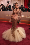 JenniferLopez_2026GokldenGlobesAwards_102_5acc155b93cd493b